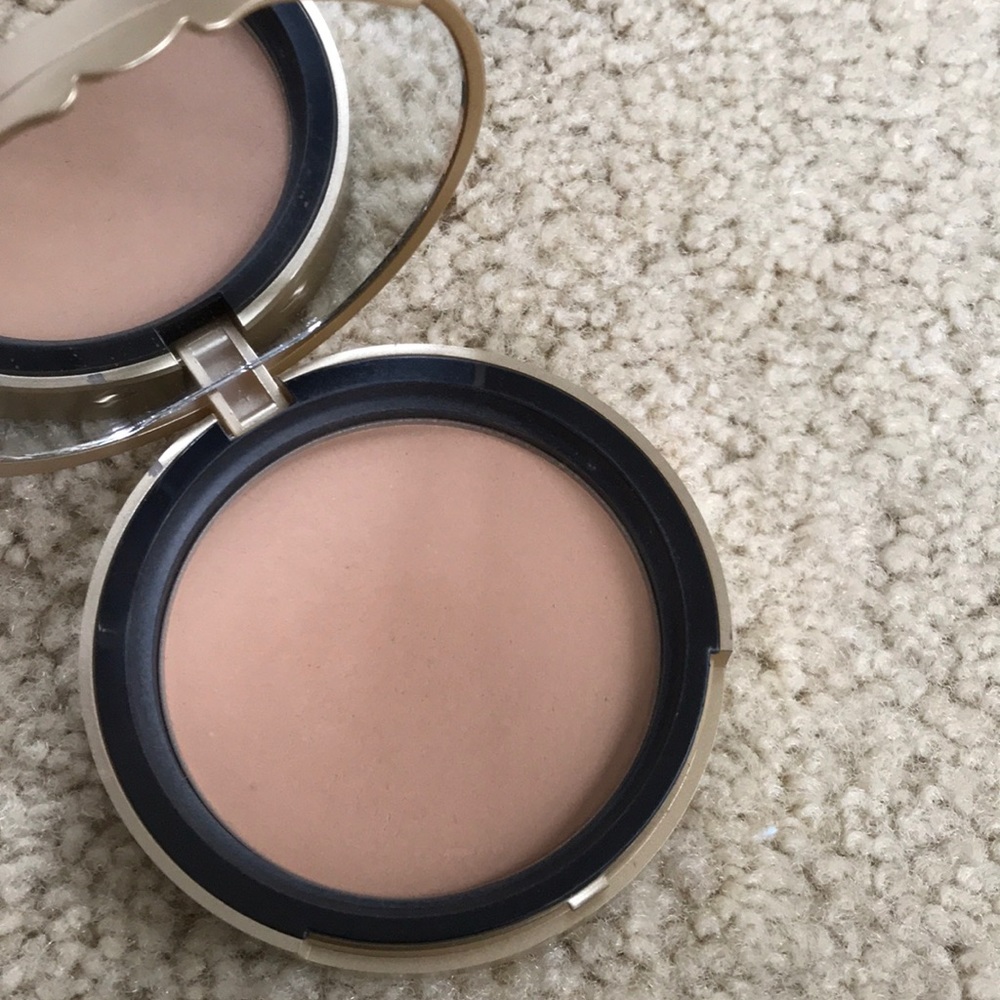 Too faced milk chocolate Soleil bronzer